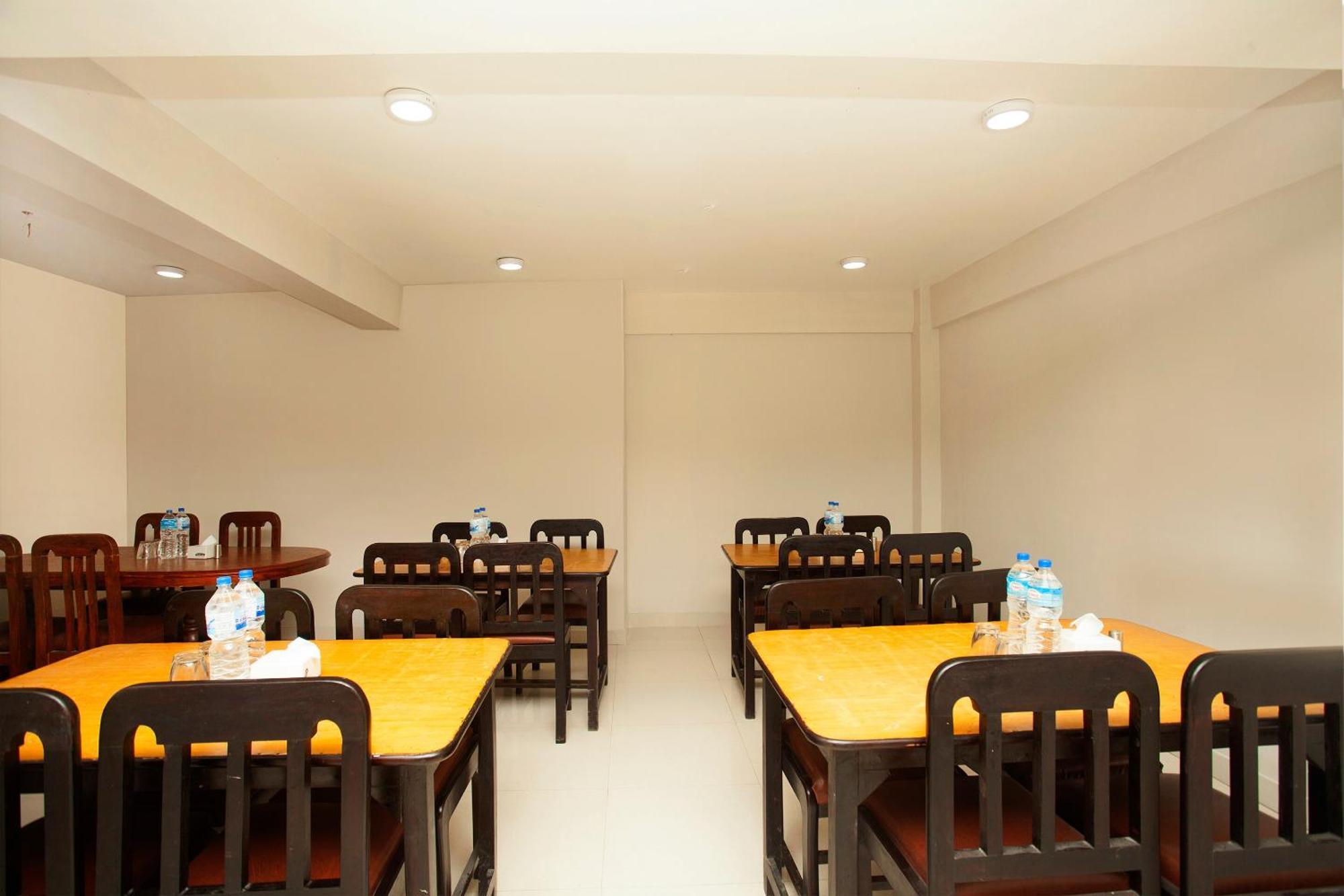 Oyo 626 Hotel Himchuli Катманду Екстериор снимка