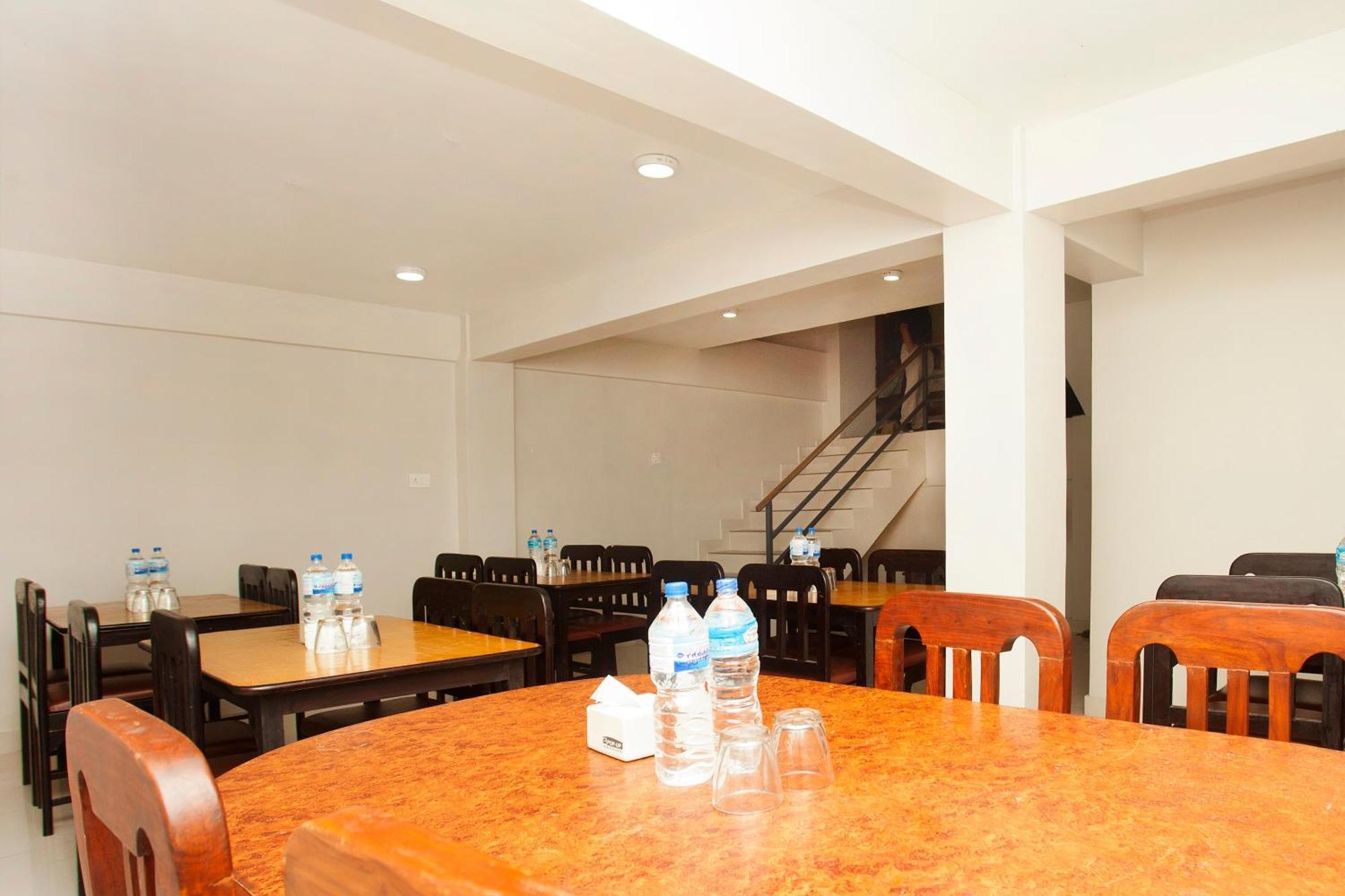 Oyo 626 Hotel Himchuli Катманду Екстериор снимка