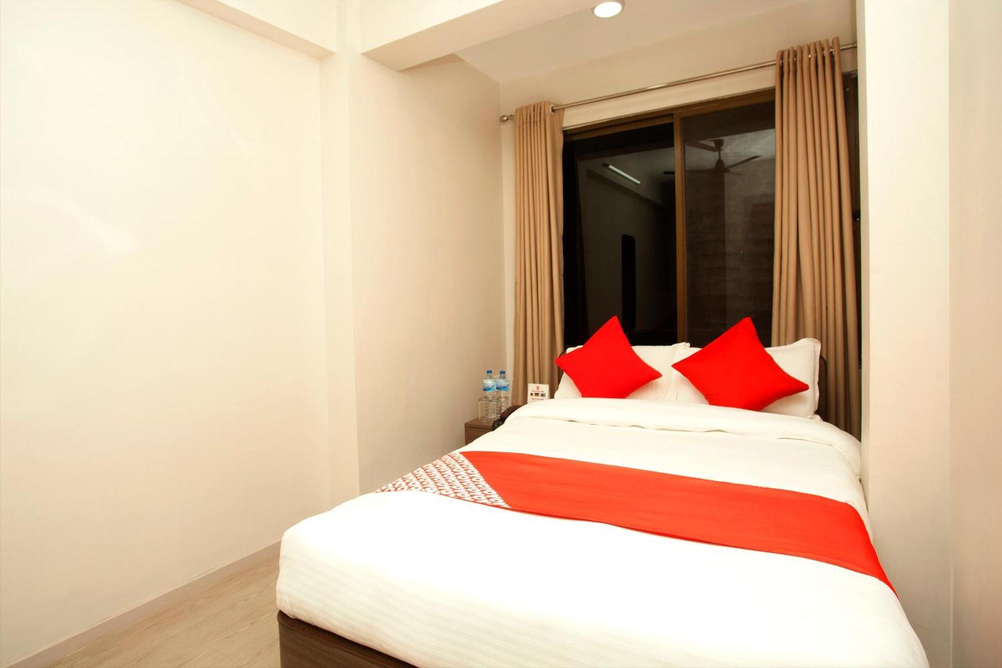 Oyo 626 Hotel Himchuli Катманду Екстериор снимка